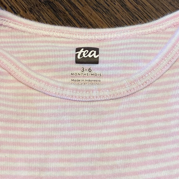 Tea Romper -Sz 3-6 months - Picture 2 of 5